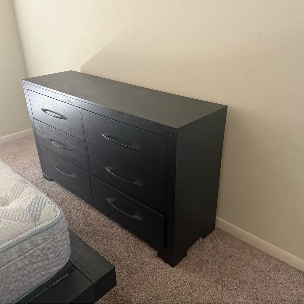 Elegant Black Bed Frame with White Mattress